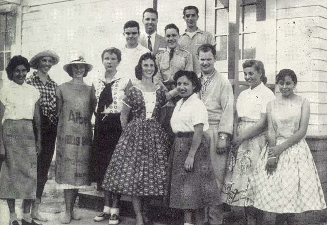 Spanish-Club.JPG (101227 bytes)